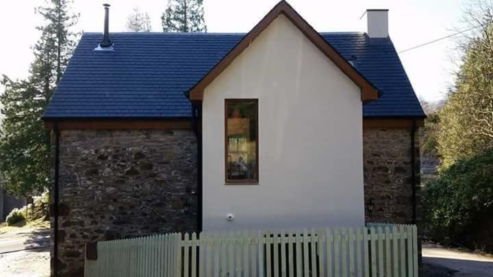 The Armoury Villa Glenfinnan Exterior photo